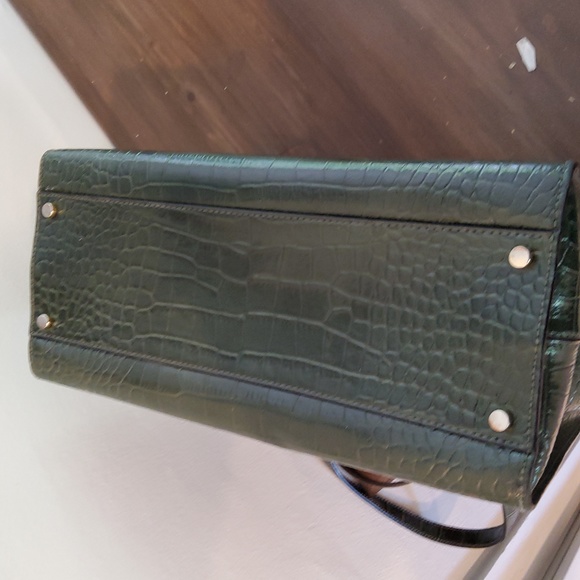 NWOT KATE SPADE Patton Green Leather CROC Embossed 100% Cowhide.  19”x 11”x5” - Picture 6 of 8